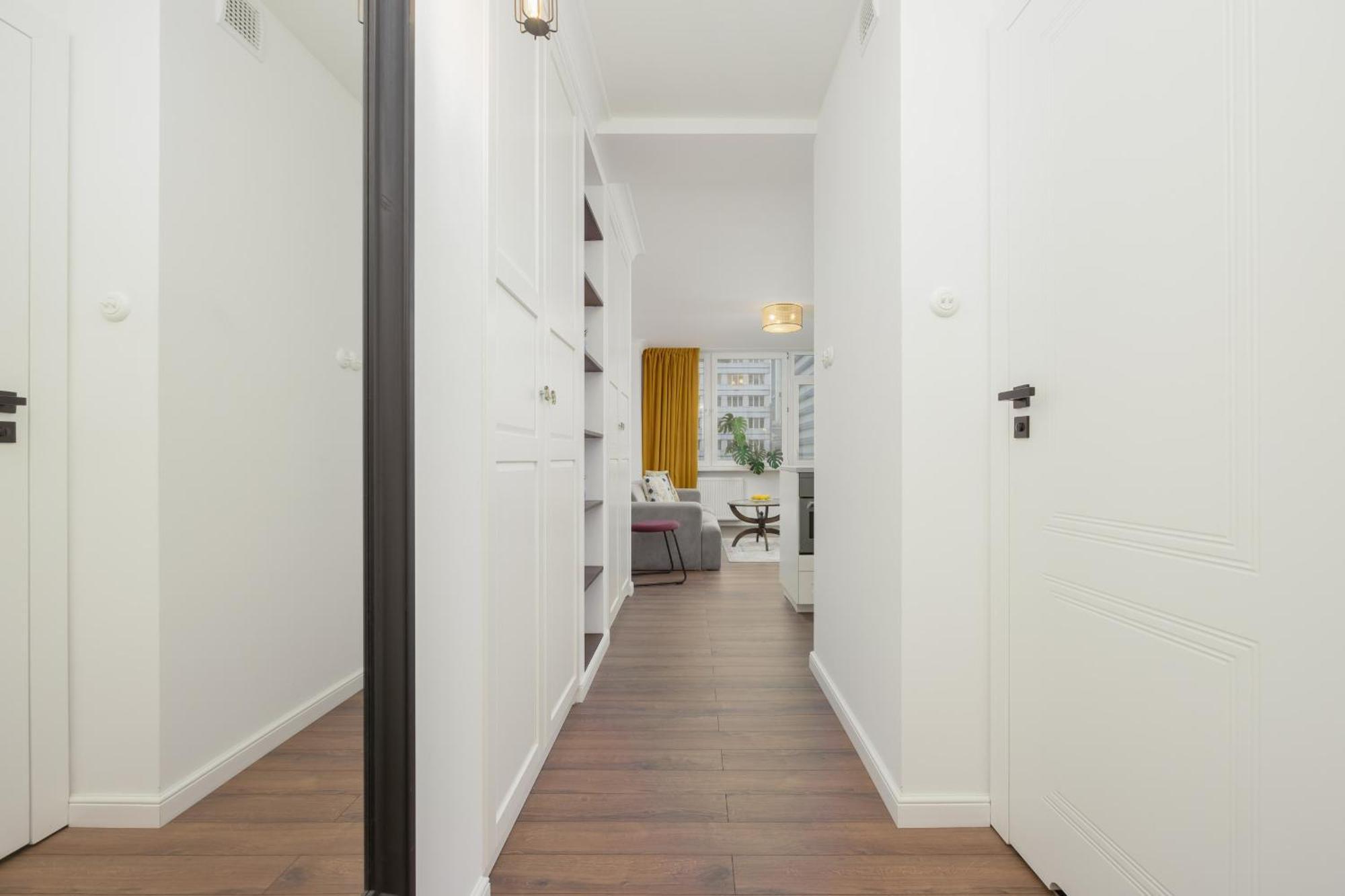 Marszalkowska Stylish Apartment With Balcony Warsaw Center By Noclegi Renters 外观 照片